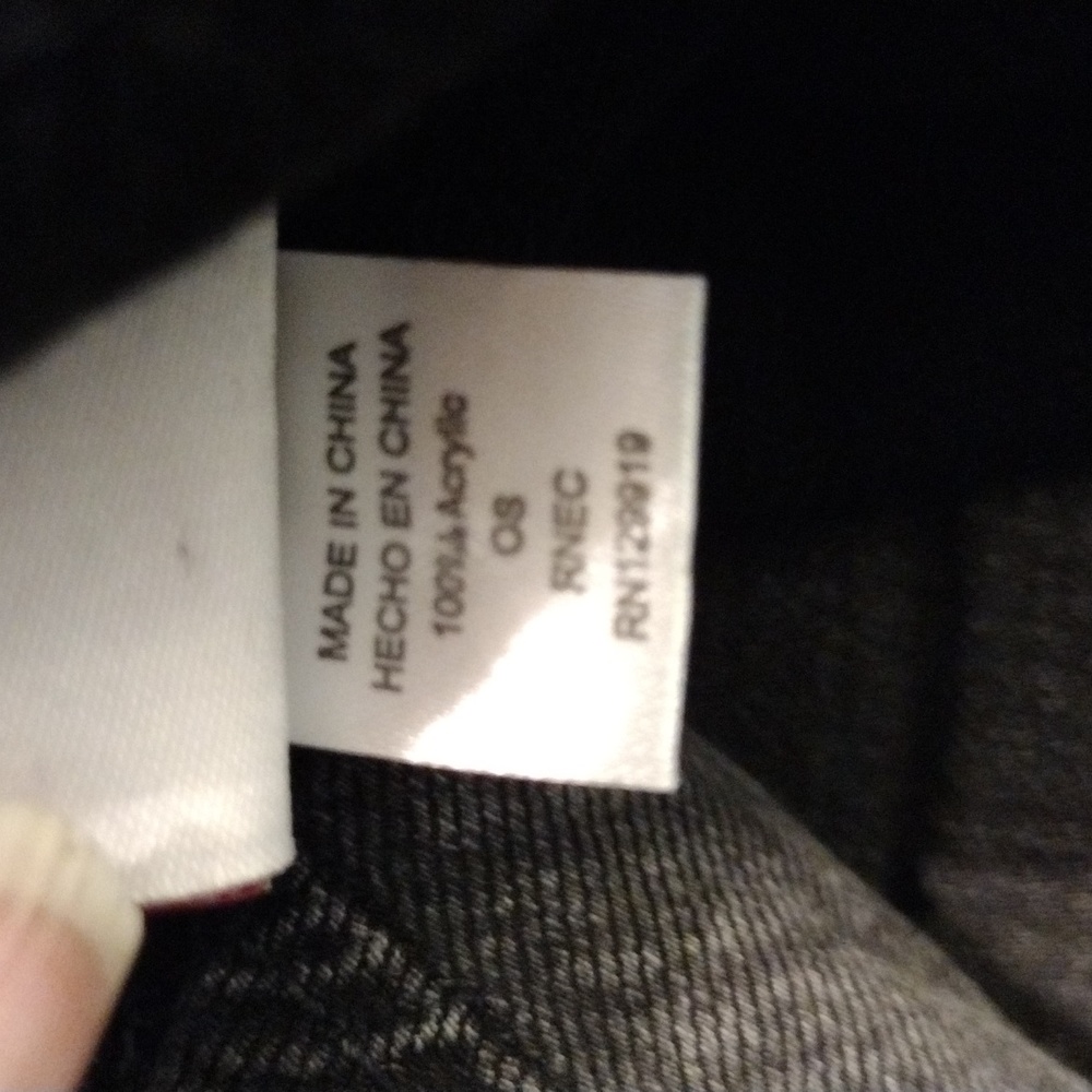 Levi's stocking hat. - Picture 4 of 7